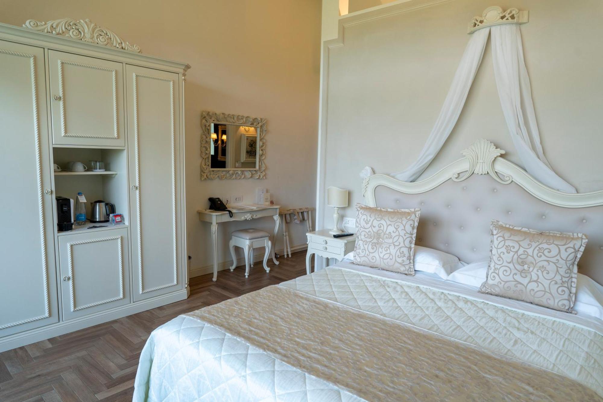 Relais Sassa Al Sole Hotel ซานมีเนียโต ภายนอก รูปภาพ